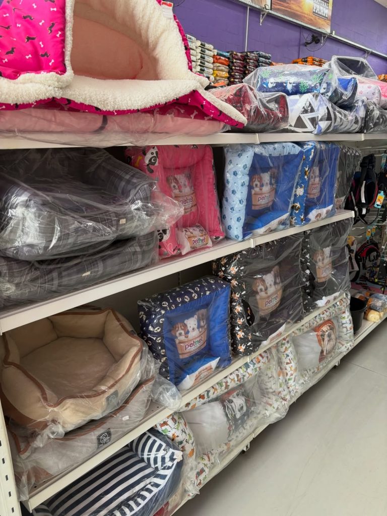 TUDO QUE SEU PET PRECISA LUGAR ➕ COMPLETO DO EDEN 🐶🐱@petnetsuperloja 📍 Av. Independencia 55 5 768x1024